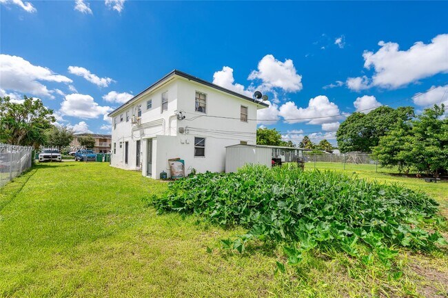 Foto del edificio - 10015 SW 170th Terrace