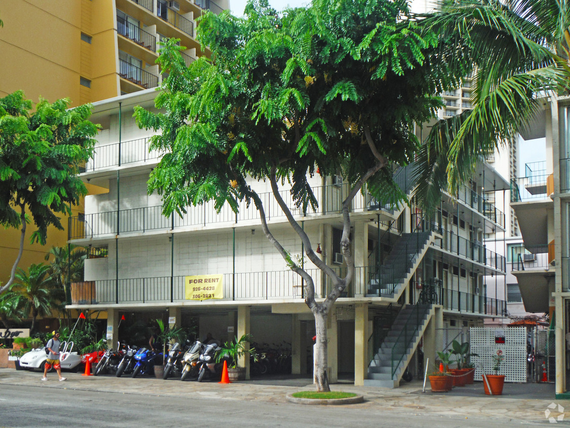 Foto del edificio - 2413 Kuhio Ave