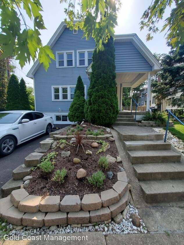 Primary Photo - 2 br, 2 bath House - 1318 Far Hills Ave