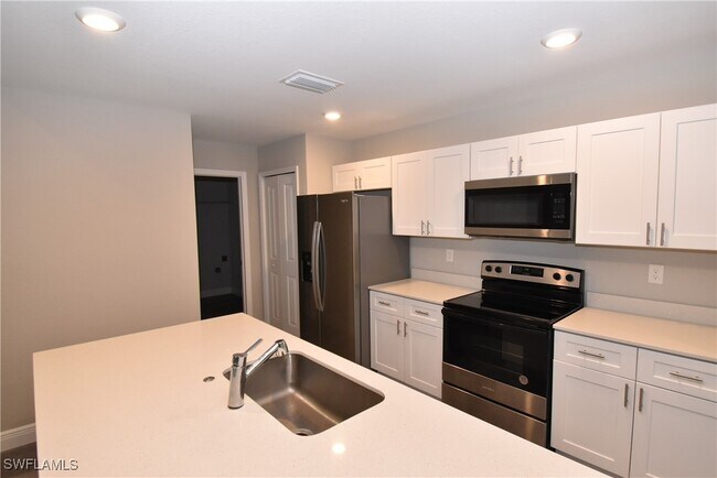 Building Photo - 4513 Rhapsody Ave
