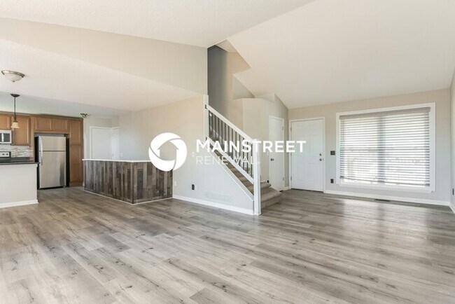 Building Photo - 3 Bedroom Pet-Friendly Home in LITTLETON, CO with Main Street Renewal