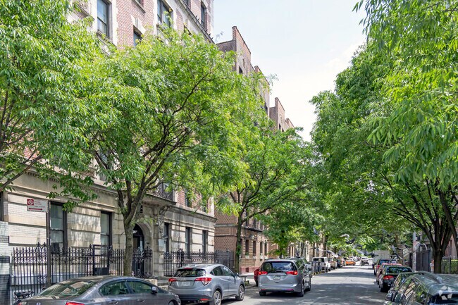 Building Photo - 531 W 156th St