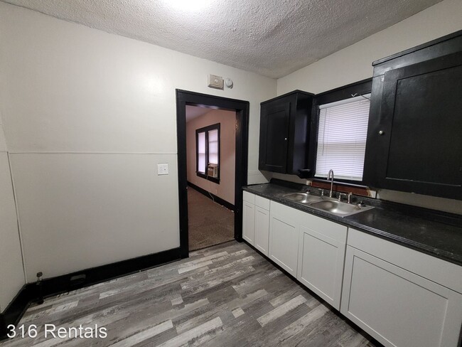 Foto del edificio - 2 br, 1 bath House - 417 N. Edwards