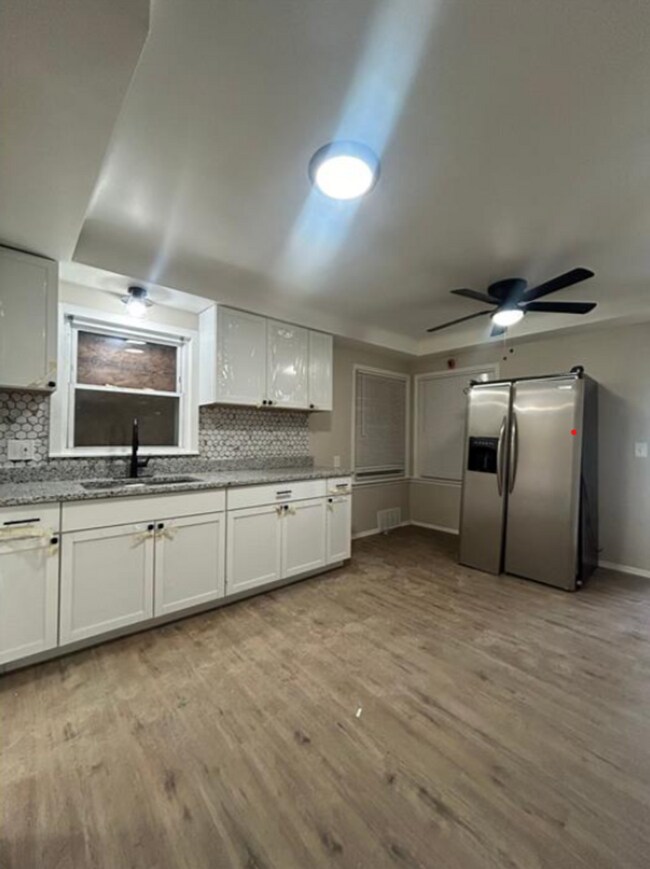 Foto del edificio - Fully Renovated 3-Bedroom Home  Move-In Re...