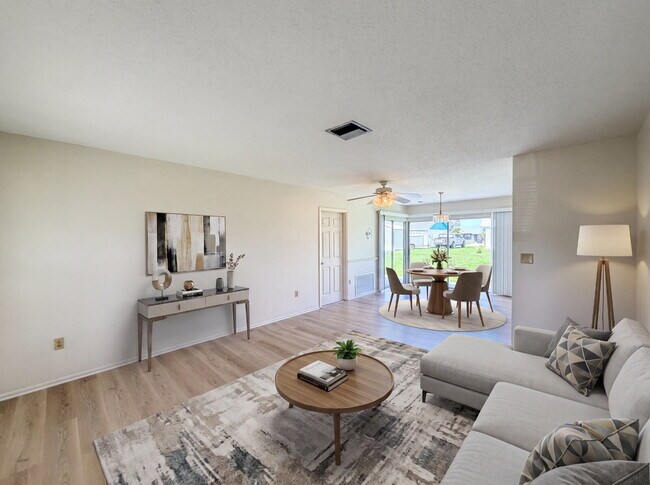 Foto del edificio - Available for immediate occupancy!