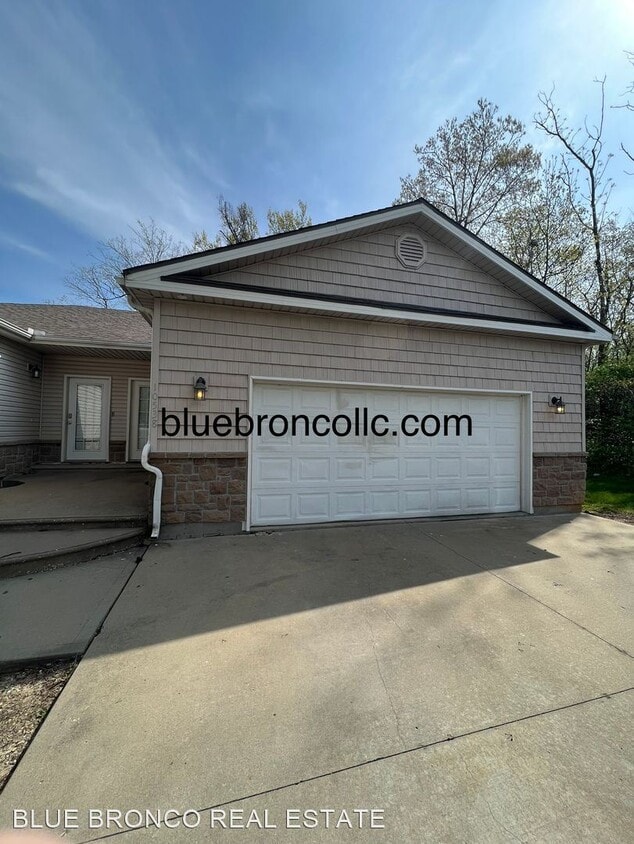 Primary Photo - 3 br, 2 bath House - 10538 E 45th Ter