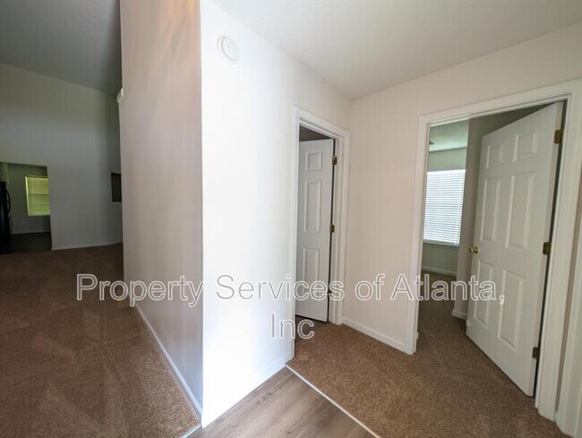 Foto del edificio - 2047 Mulberry Ln