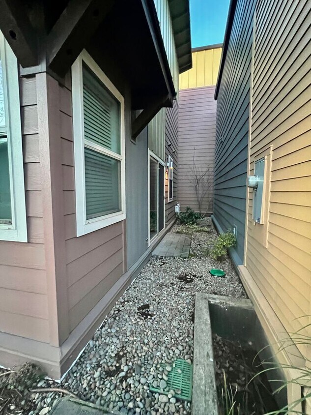 Richmond Neighborhood Condo w/100 bike score on walkscore.com - Richmond Neighborhood Condo w/100 bike score on walkscore.com