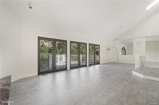 Building Photo - 3 br, 3 bath House - 3633 Goodland Ave