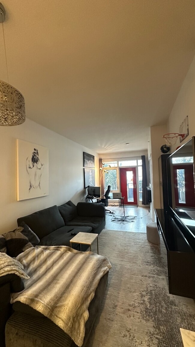 Building Photo - Stylish 1(+den) Bedroom, 2 Bathroom Apartment in Trendy Bridgeland - (IP006)