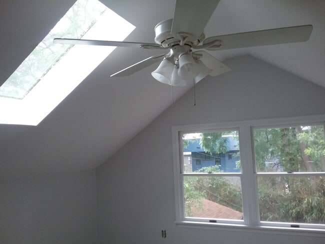 Photo - 314 N Bryan St Apartments