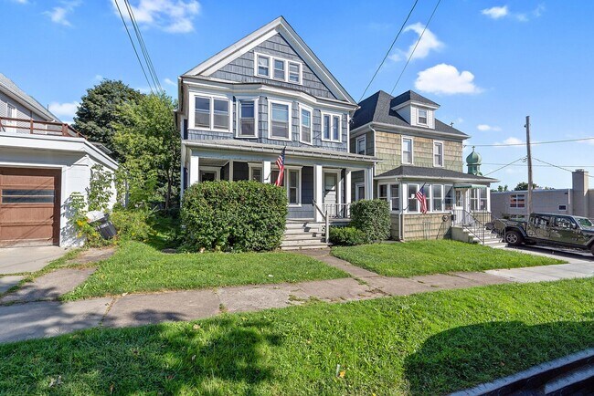 Building Photo - 134-136 Tennyson Ave.