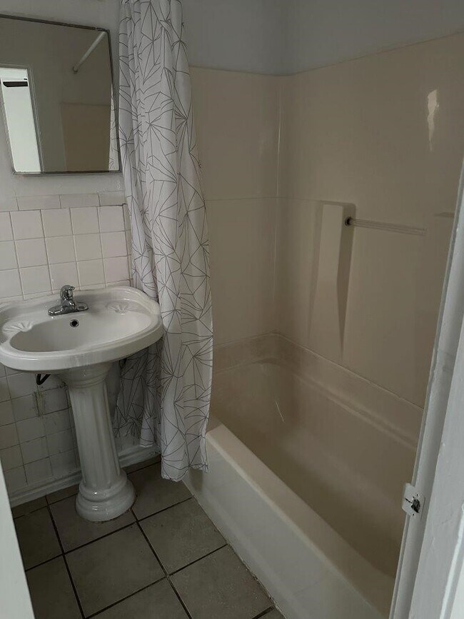 Foto del edificio - 820 W Alabama St