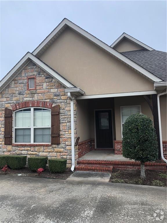 Building Photo - 6300 Riley Park Dr