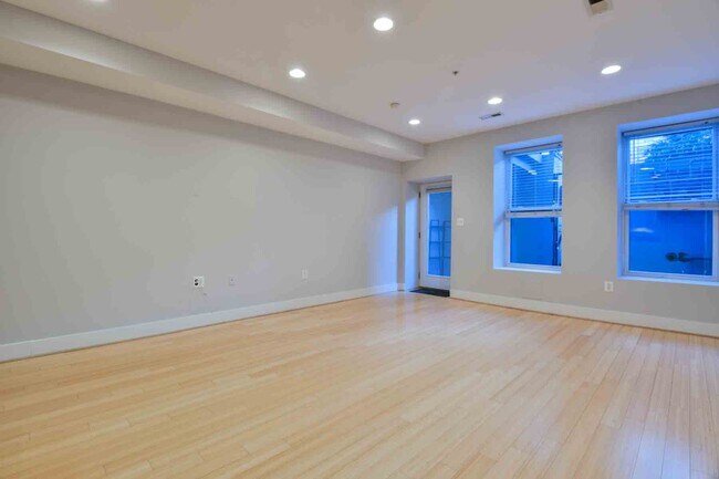 Building Photo - 3546 13th St NW