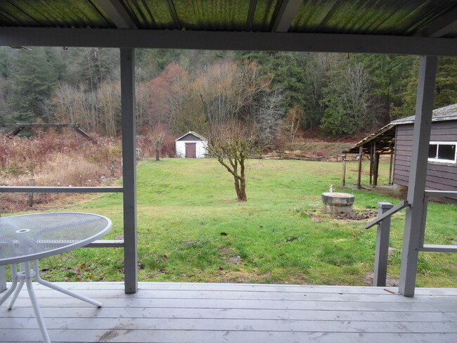 Foto del edificio - 23995 Old Day Creek Road