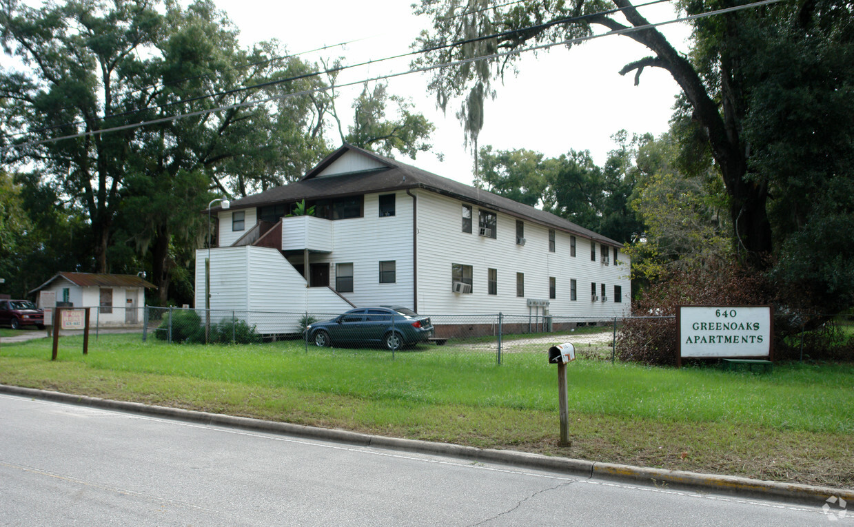 Primary Photo - Greenoak Apartments