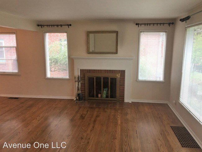 Foto del edificio - 8018 13th Ave NW