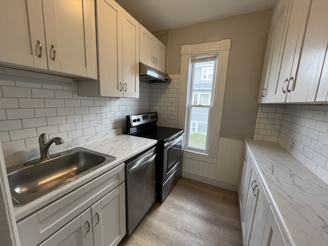 Primary Photo - 262 Walnut St