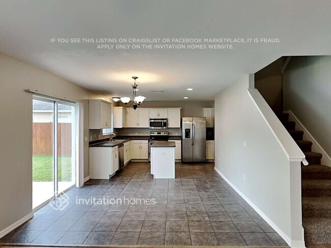 Building Photo - 2223 Blackwood Dr