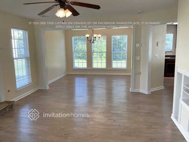 Foto del edificio - 75 Stone Ridge Way