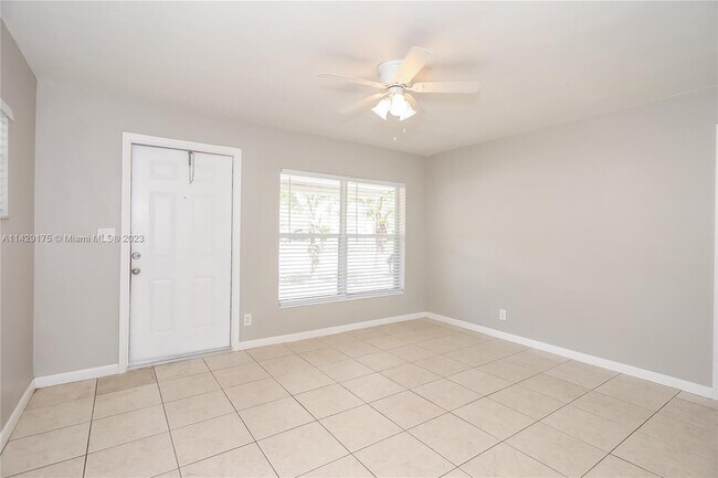 Foto del edificio - 5409 N Andrews Ave
