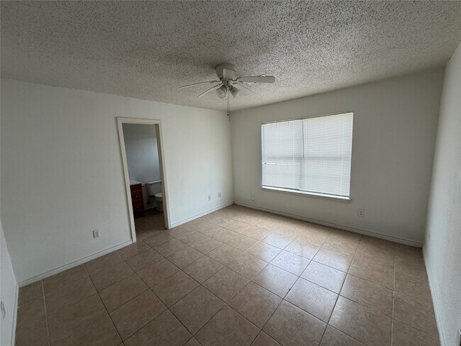 Foto del edificio - 1917 Estate Dr