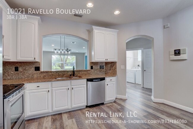 Building Photo - 10021 Ravello Blvd