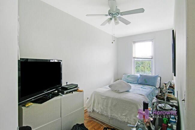 Foto del edificio - 30-91-91 47th St