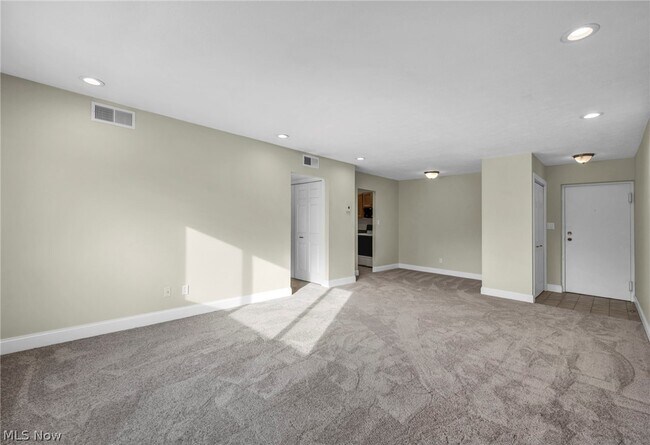 Foto del edificio - 20333 Detroit Rd