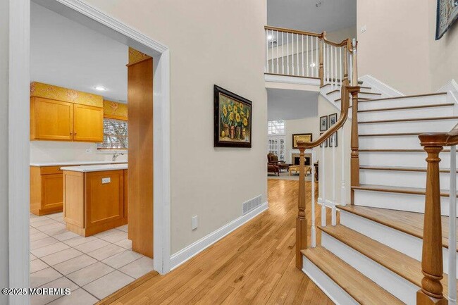 Building Photo - 132 Silvermist Ct