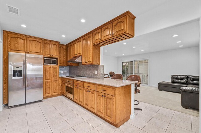 Foto del edificio - 14403 Benfield Ave