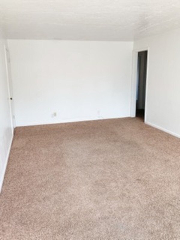 675 Tiger Ave Unit 8, Idaho Falls, ID 83401 Condo for Rent in Idaho