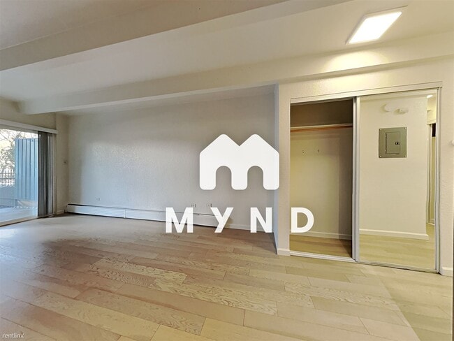 Building Photo - Studio, 1 bath House - 200 N Pearl St #203
