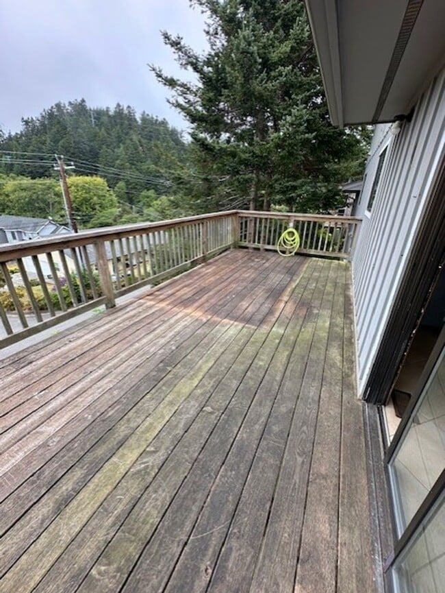 Building Photo - 94217 Terrace Garden Way