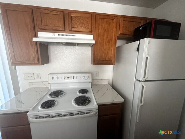 Foto del edificio - 5709 Redstone Dr