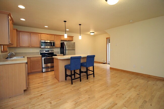 Foto del edificio - 2 Bed/1 Bath Sellwood-West Moreland Home
