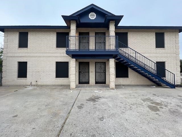 Primary Photo - 1420 Juarez Ave