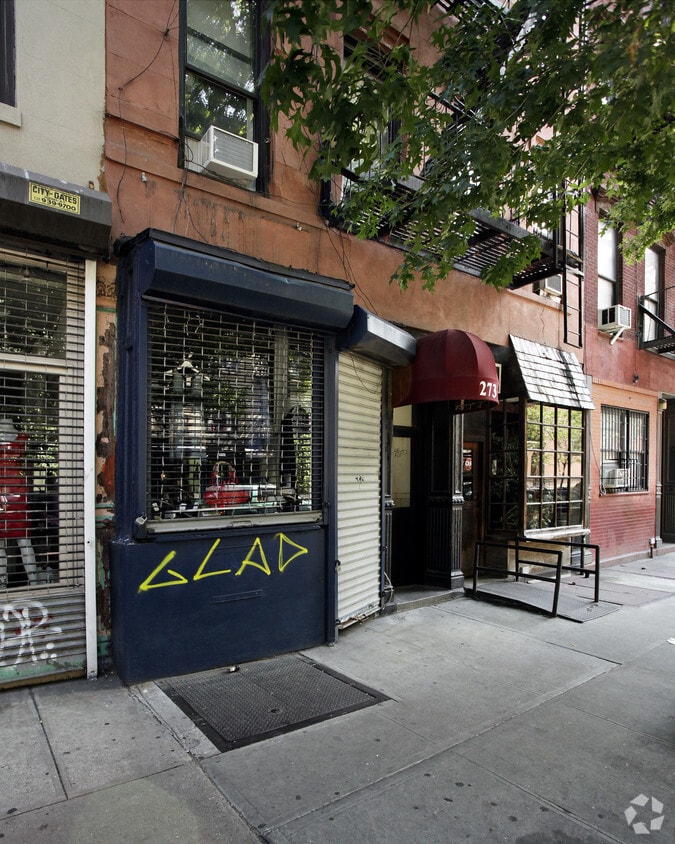 Building Photo - 273 E Tenth St