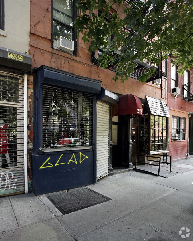 Foto del edificio - 273 E Tenth St