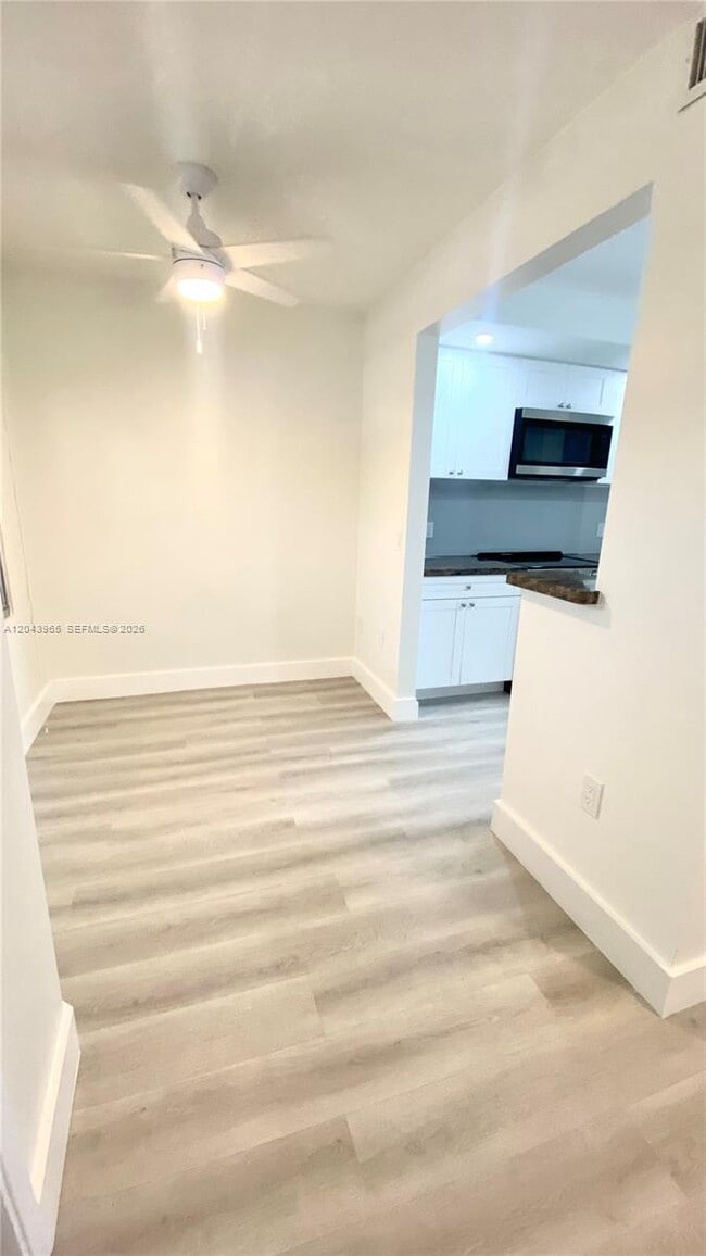 Foto del edificio - 13800 SW 5th Ct