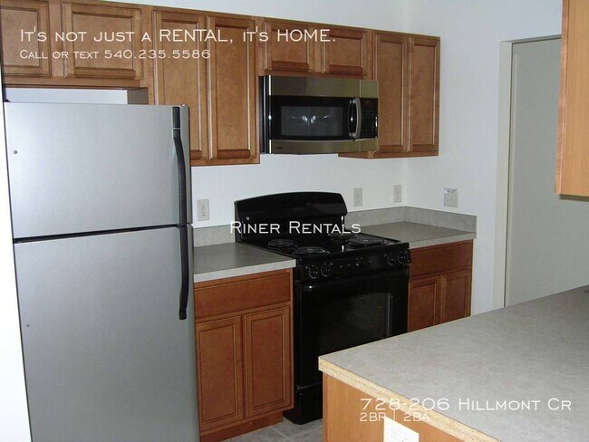 Building Photo - 728 Hillmont Cir