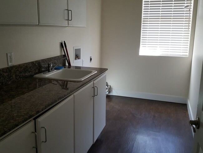 Foto del edificio - Beautiful 3 Bedroom home