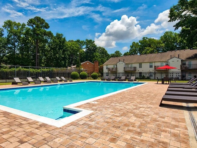 Interior Photo - The Courts at Yorkshire Downs