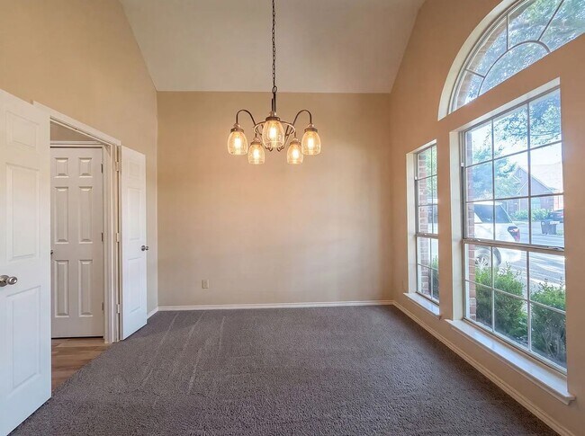 Foto del edificio - 5108 Quail Ridge Dr