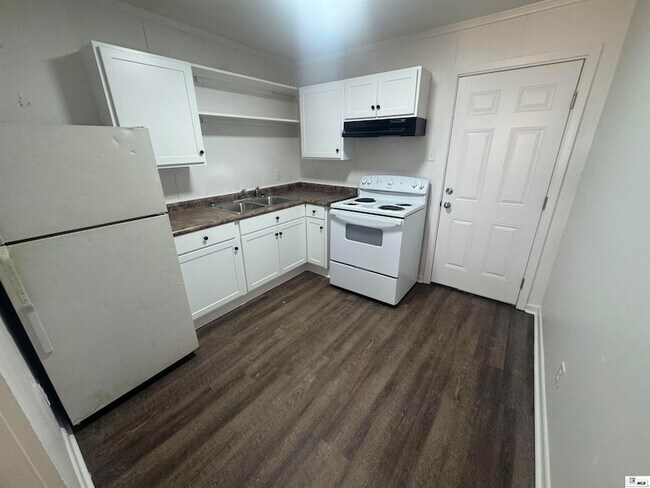 Foto del edificio - 207 Oaklawn Dr