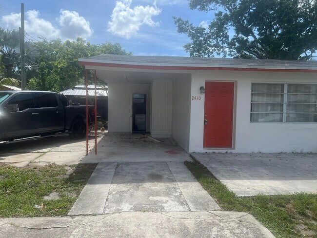 Foto del edificio - 2410 SW 44th Ave