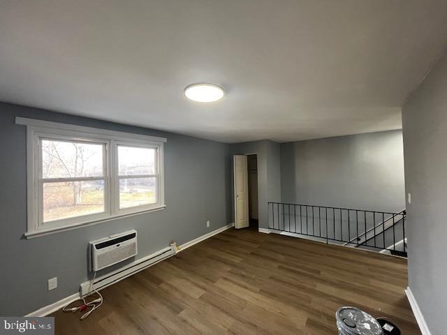 Building Photo - 319 Columbia Ave