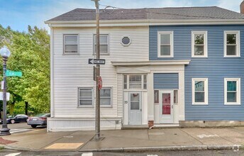 Building Photo - 73 Elm St