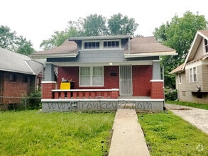 Building Photo - 2203 E 70th St